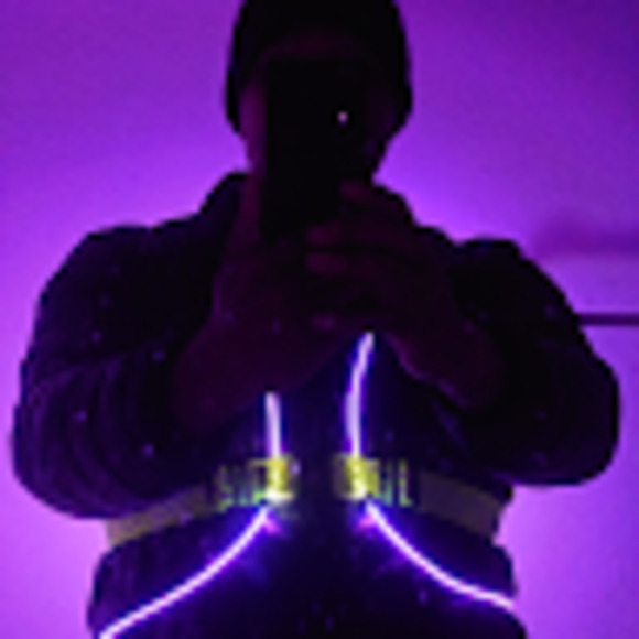 Meet your Posher, Aaron - Picture 1 of 1